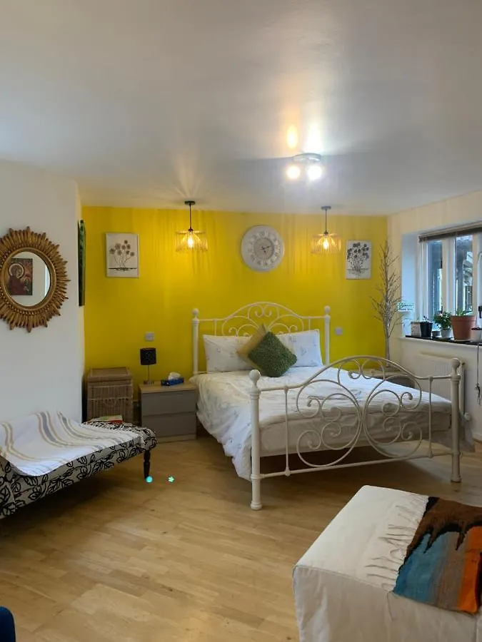 Jags Pads West London Apartment Brentford United Kingdom