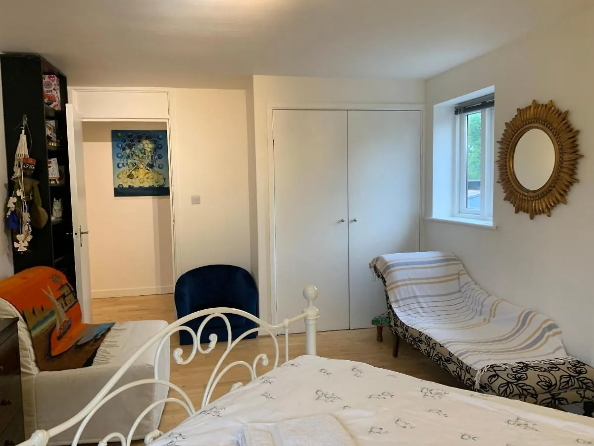 Jags Pads West London Apartment Brentford United Kingdom